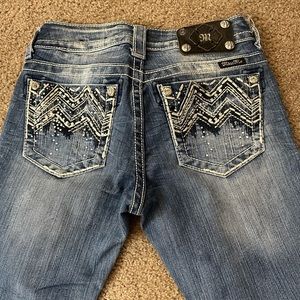 Miss Me. Jeans. 26 Boot. JE8000BR